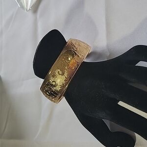 Elephant cuff gold-filled